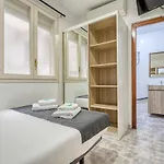 Отель Bedmates Барселона