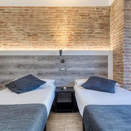 فندق Bedmates