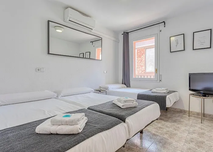 Bedmates Hotel 2*